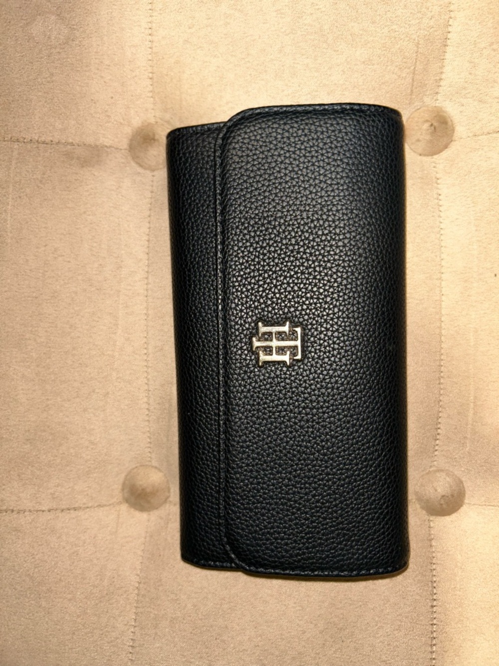 Tommy Hilfiger Black Pebbled Leather Continental Wallet with Gold Logo